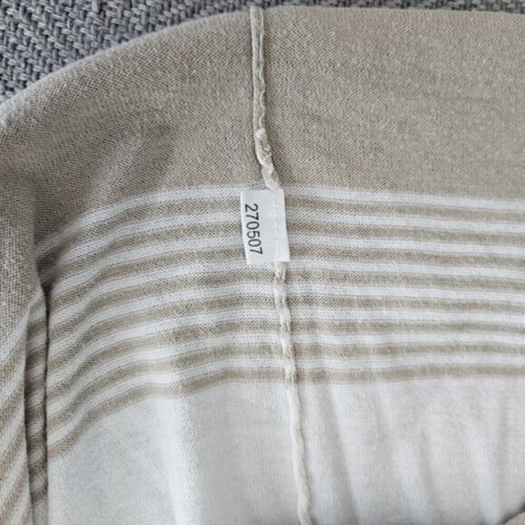 Anne Taylor Loft DROP SHOULDER CREW NECK 3/4 SLEEVE TOP Size M - Picture 2 of 8